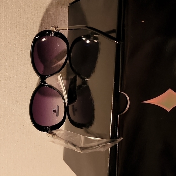 Designer eye glasses - Picture 2 of 11